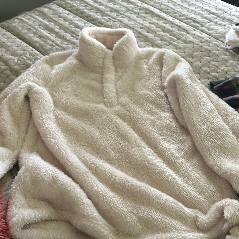 super super soft crew neck